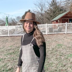 Meet your Posher, Jocelyn